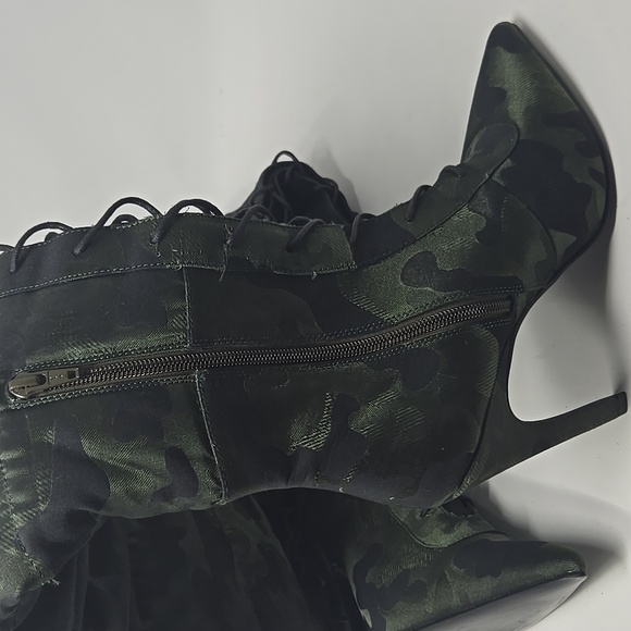 Asos Design high heel thigh high camo boots - Picture 4 of 6